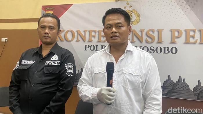 Heboh Guru SD Dipolisikan