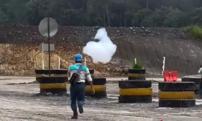 Viral Benda Putih Mirip