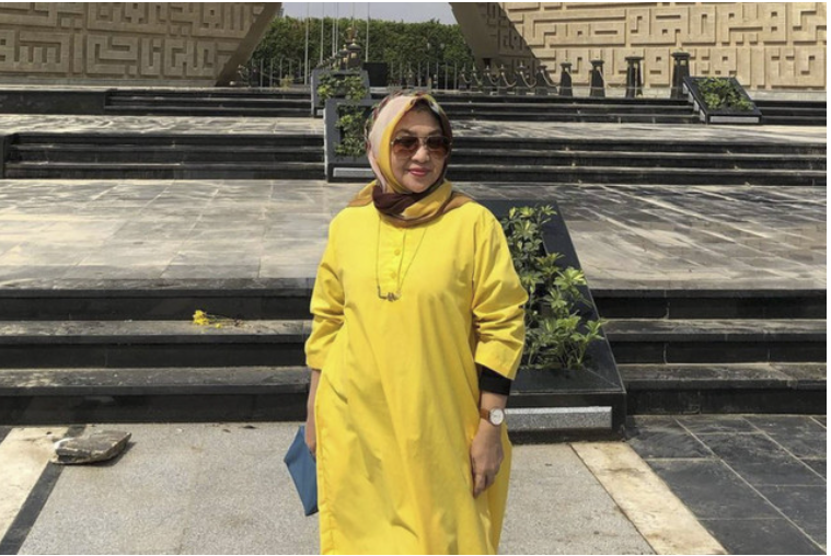 Penyanyi Lawas Dina Mariana
